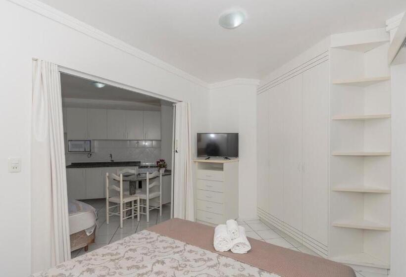 غرفة قياسية ثلاثية مزودة بشرفة, Bombinhas Tourist Apart