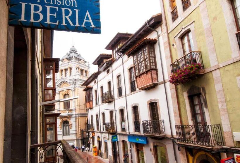 标准三人间, Pension Iberia