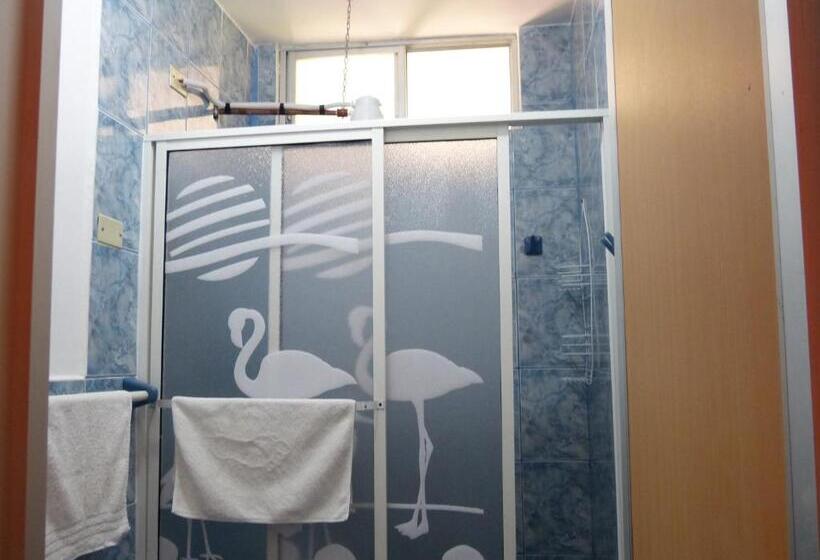 스탠다드 트리플 룸, Hostal Terito