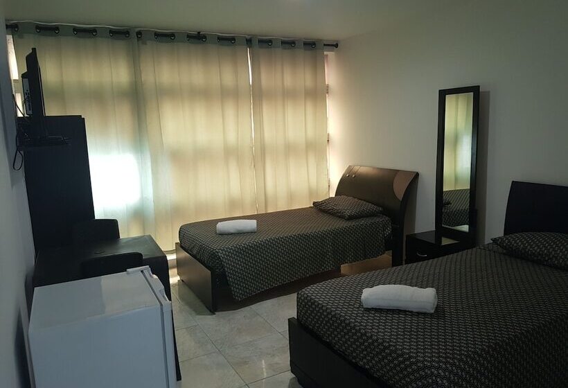 标准间, Hostal Central Beach