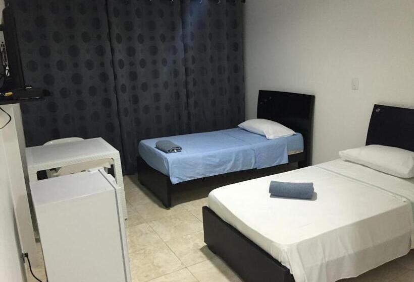 标准间, Hostal Central Beach