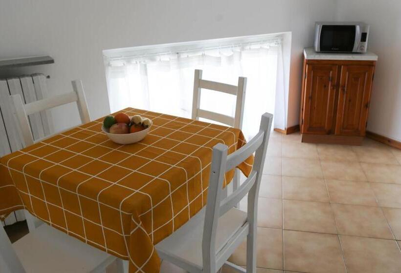 1 Bedroom Penthouse Apartment, Fruit'n Joy