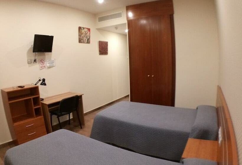 Номер Стандарт Индивидуальный, Hostal Venecia Ii