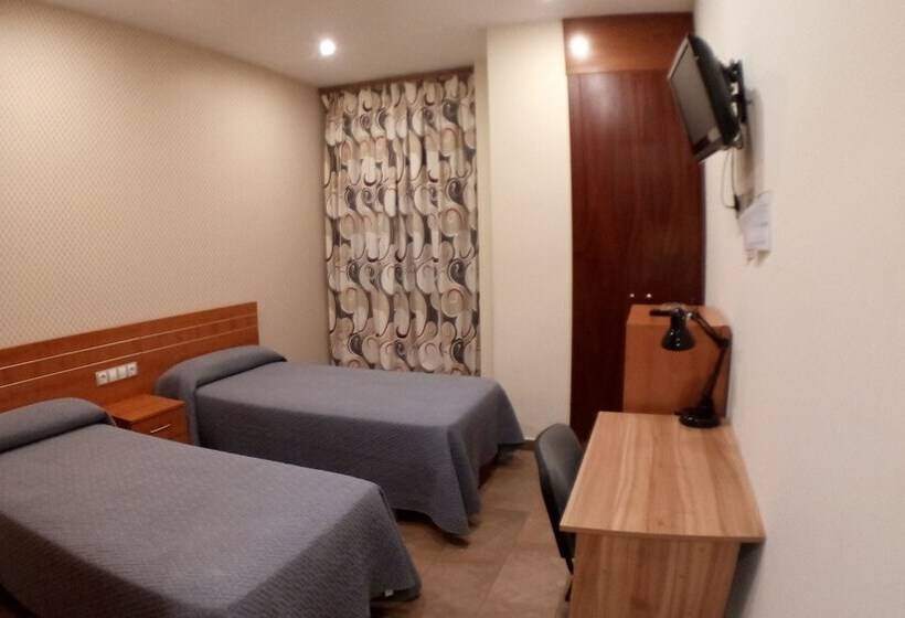 Номер Стандарт Индивидуальный, Hostal Venecia Ii