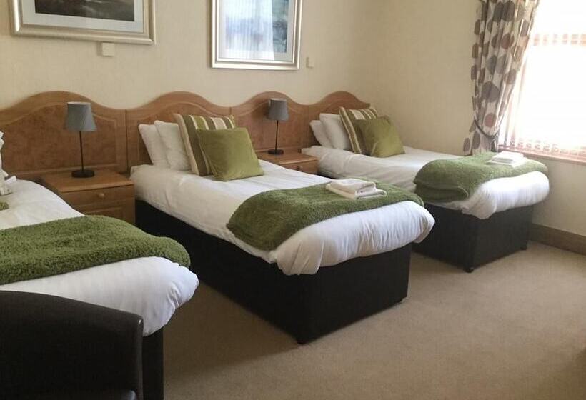 Quarto Triplo Estandar, Woodlands Guest House