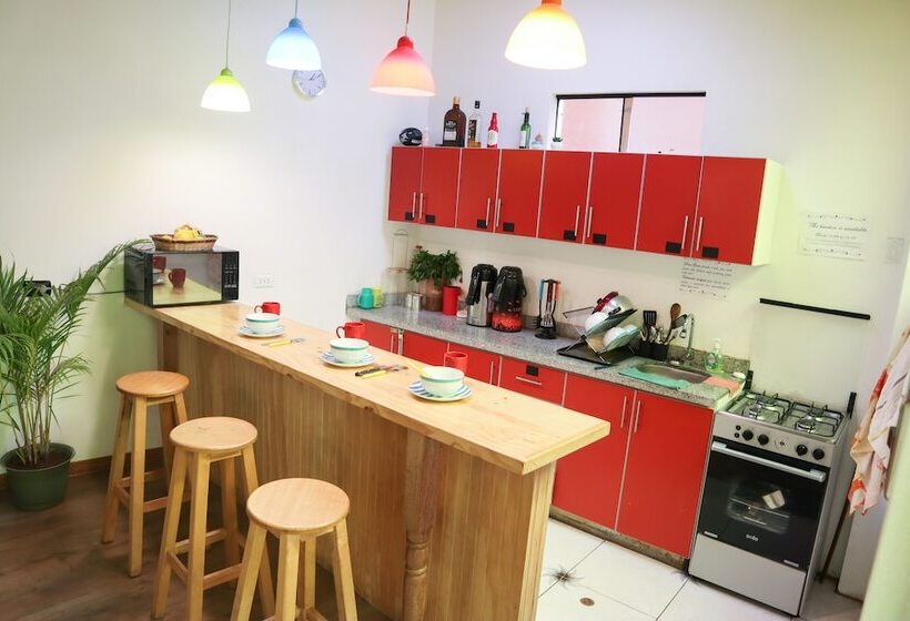 سرير فى غرفة مشتركه, The Rooftop Hostel Cusco