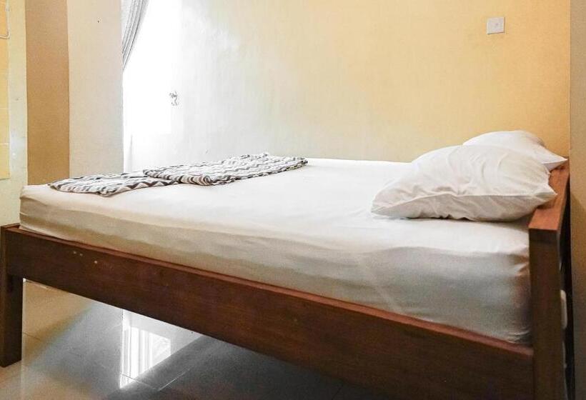 اتاق استاندارد, Kokos Hostel Padang City
