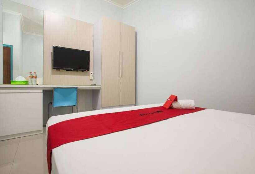 Номер Economy, Reddoorz Syariah At Kartohardjo Madiun