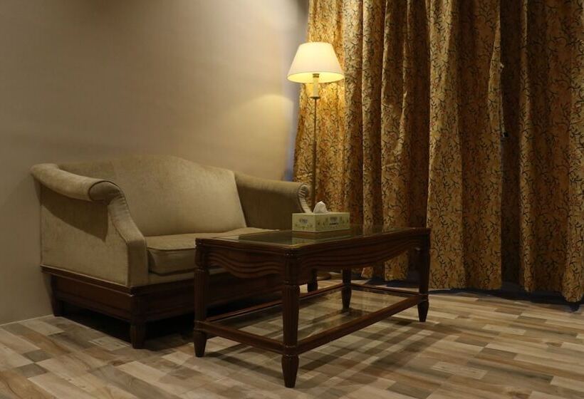 Номер Executive, Shelke S Vintage Inn