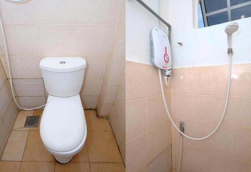 Номер Стандарт Индивидуальный, Oyo 905 Hotel De Light Villa