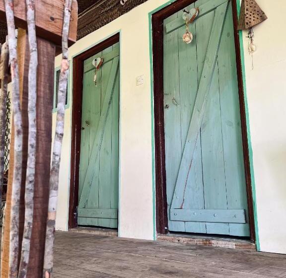 이코노미 룸, Mawingu Lodge