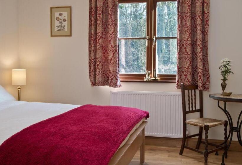 חדר סופריור, The Larches Ledbury