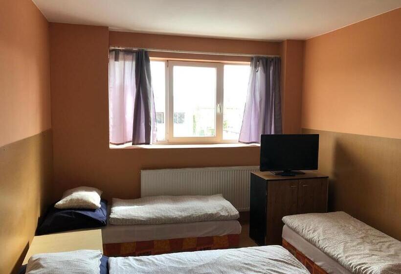 침실 2개 아파트, Apartments Stupava