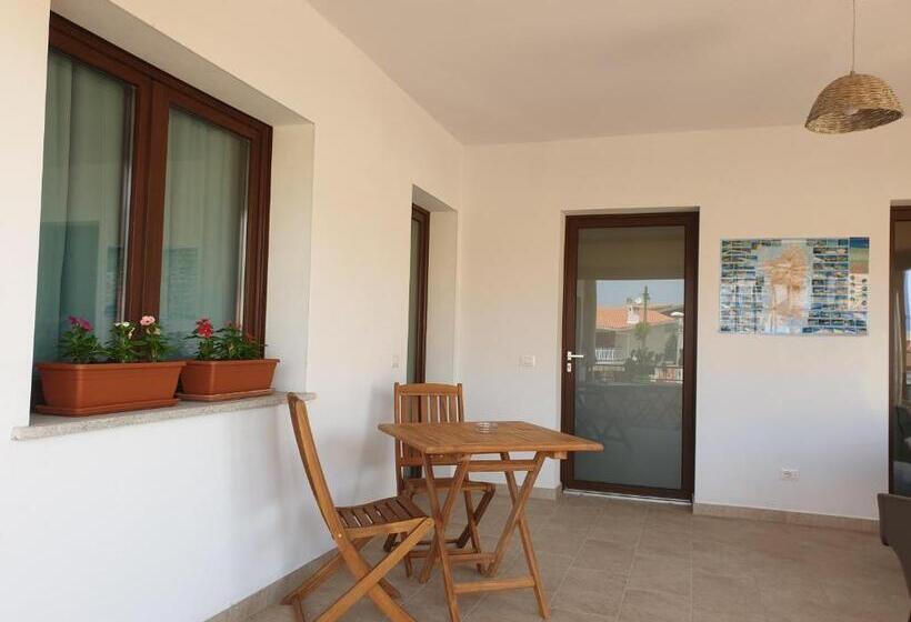 اتاق استاندارد, Caletta Sul Mare