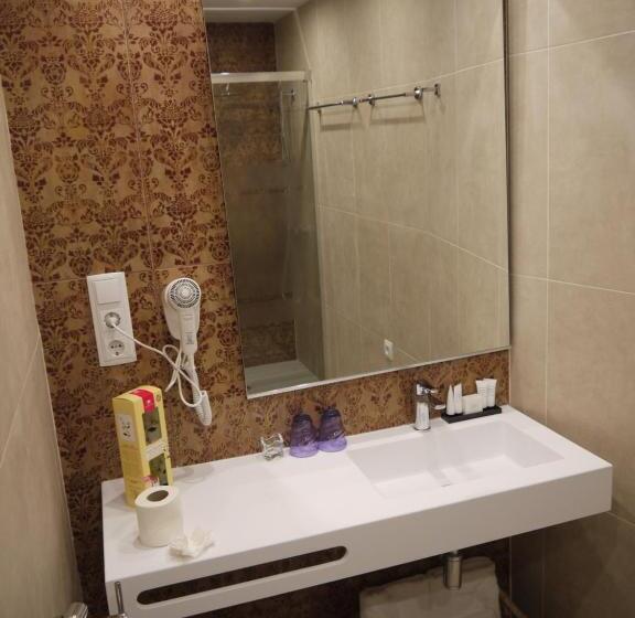 Standard Room with Balcony, Maravillas Del Mundo
