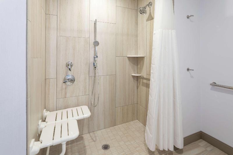 Стандартный Номер Кровать Кинг, Hilton Garden Inn St. Cloud