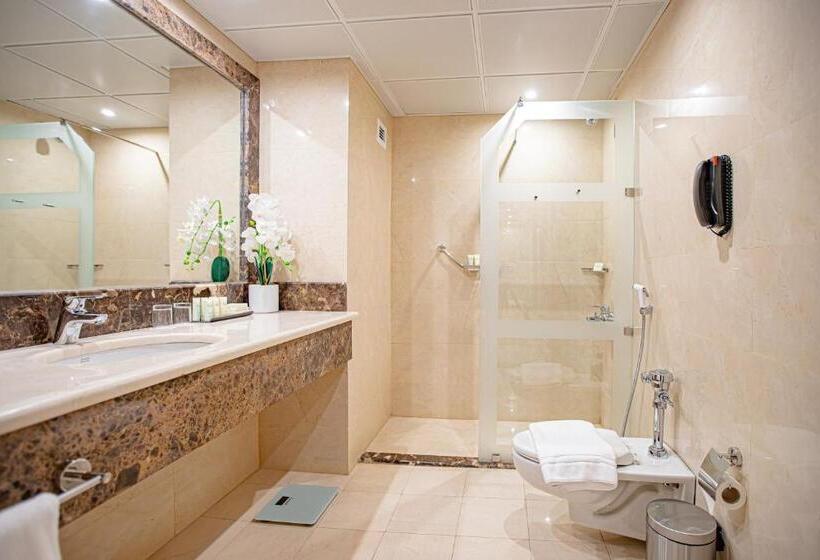 Dört Kişilik Standart Oda, Le Bosphorus Hotel   Waqf Safi