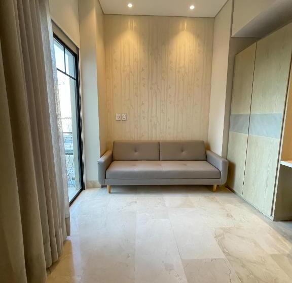 اتاق لوکس با تخت بزرگ, Alko Hotel Cotona