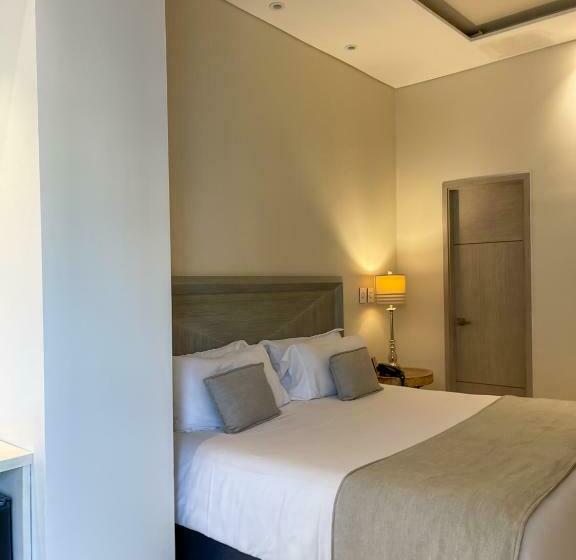 اتاق لوکس با تخت بزرگ, Alko Hotel Cotona