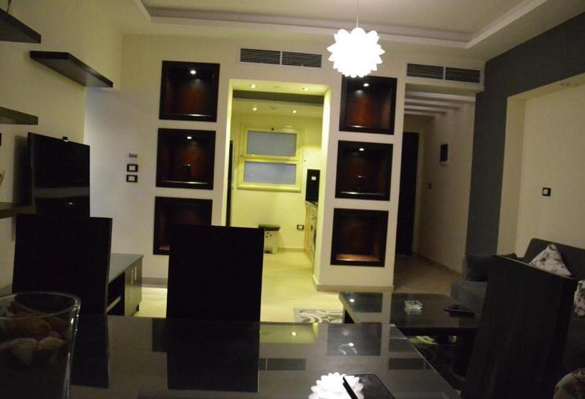 带2个卧室带海景的公寓, Elite Suites Hurghada