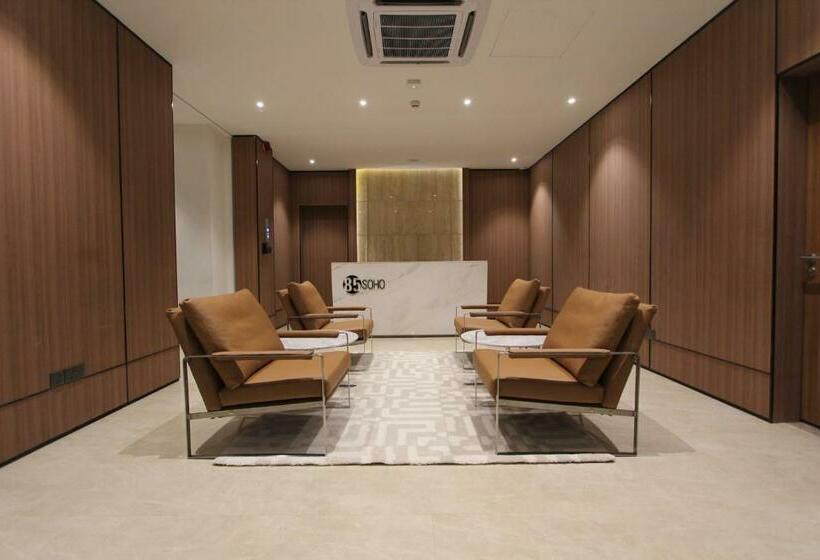 استودیوی استاندارد, 85 Soho Premium Residences