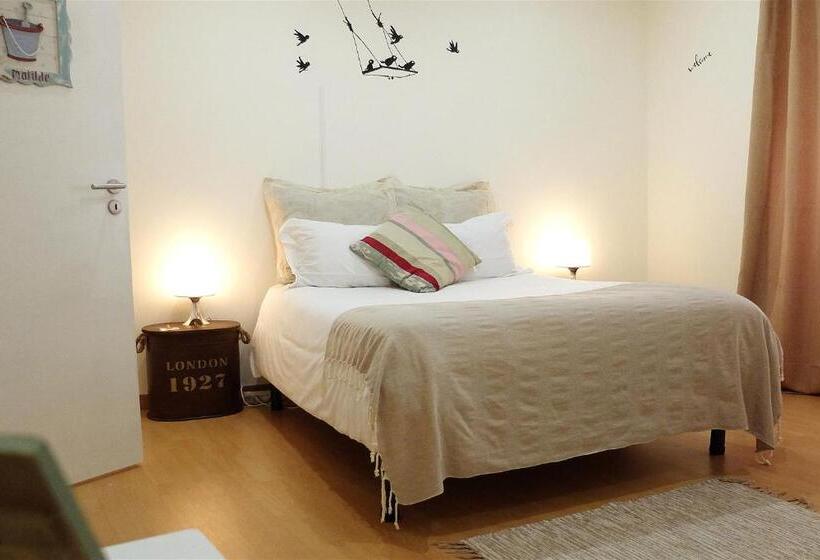 اتاق استاندارد سه نفره, Family House