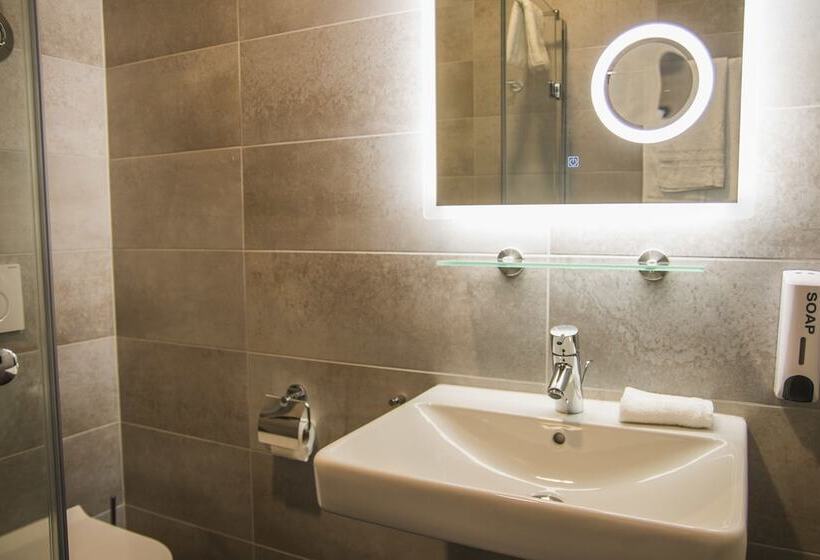 اتاق استاندارد یک تخته با بالکن, Hayta Hotel Stuttgart Airport Messe