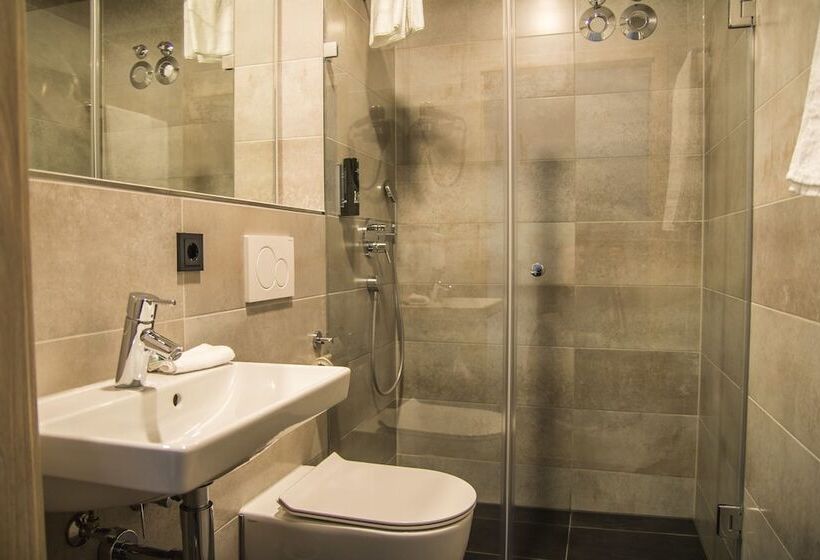 اتاق استاندارد با تخت دوبل, Hayta Hotel Stuttgart Airport Messe