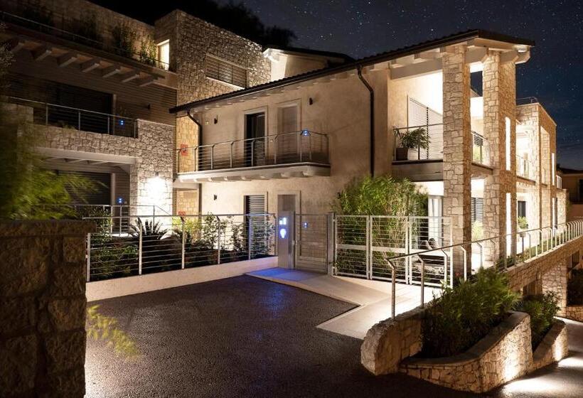 Comfort studio with lake view, Sunset Residence