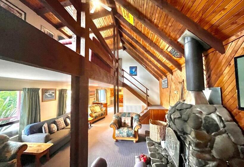 غرفة إقتصادية حمام مشترك, Adventure Lodge And Motels And Tongariro Crossing Track Transport