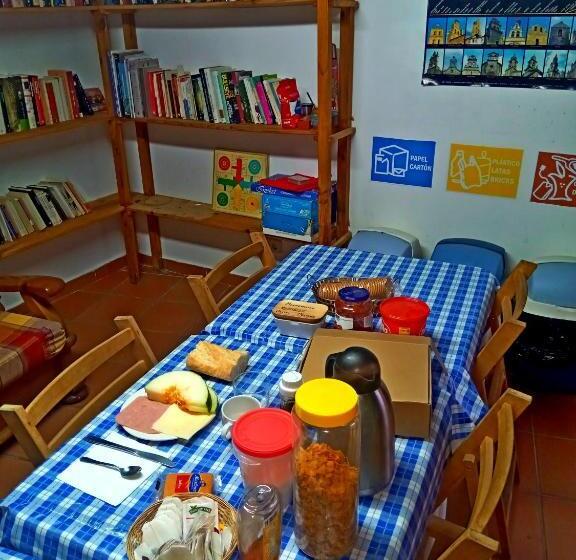 Четырехместный Номер Стандарт, Albergue Restaurante De Artieda