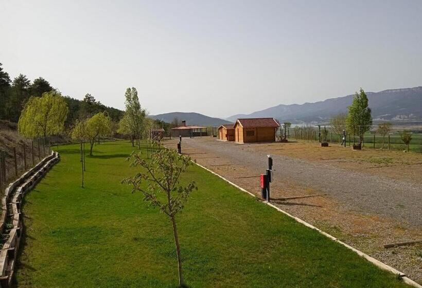 Хижина, Albergue Restaurante De Artieda