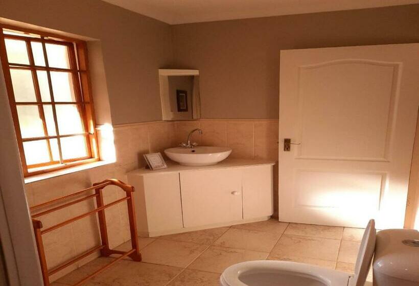 Бунгало Стандарт, Peppertree House Bnb And Self Catering