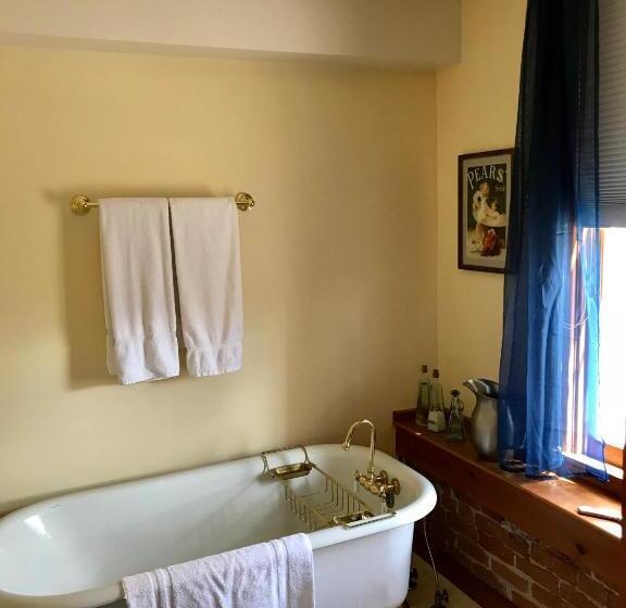 스탠다드 룸 킹사이즈 침대, Bross Hotel B & B