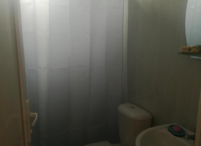 اتاق راحتی سه تخته, Guest House Irakli