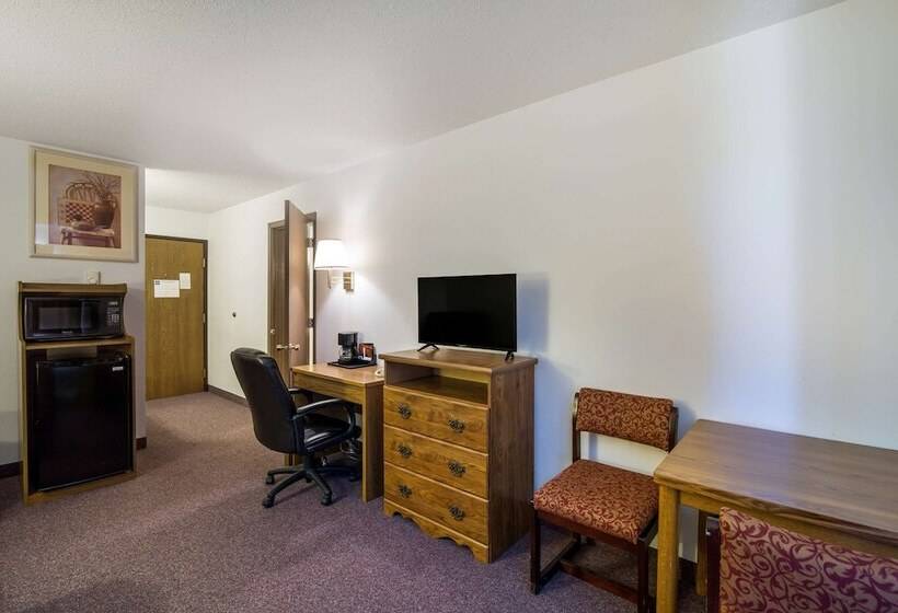 Номер Стандарт 2 Двуспальные Кровати, Rodeway Inn Gateway To Medora Troosevelt & Makoshika State Park