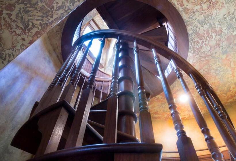 Президентский Люкс, Landoll's Mohican Castle