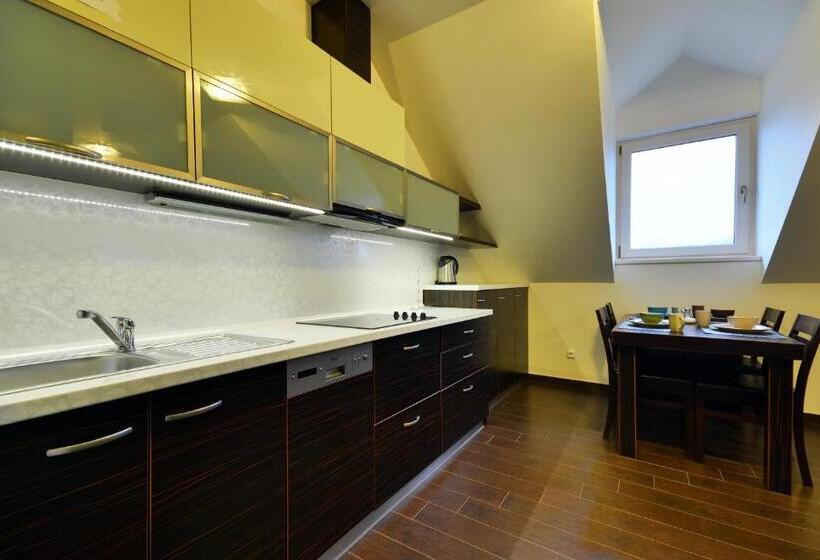 سوییت لوکس, Wellness Penzion Kroměříž   Zlobice