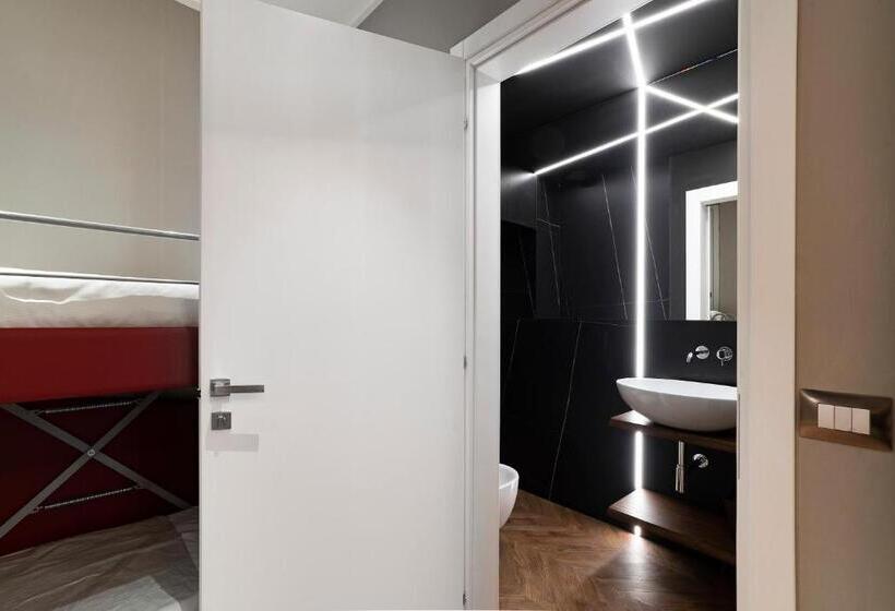 اتاق سوپریور چهار تخته, Artemide Guest House