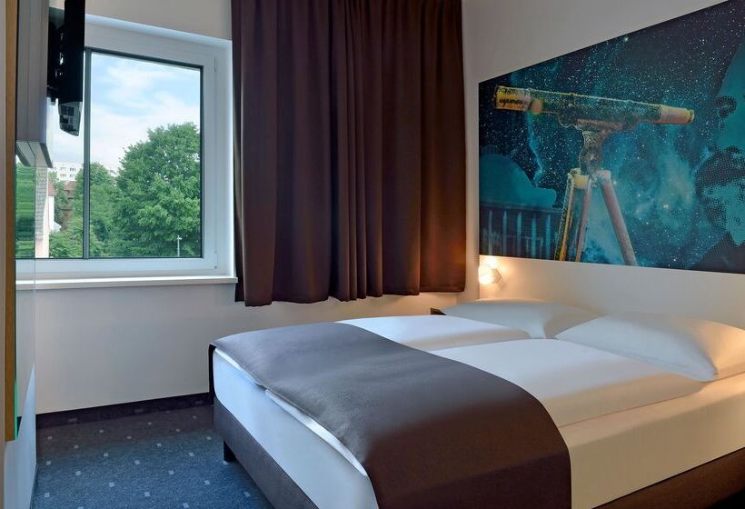 Номер Стандарт, B&b Hotel Jena