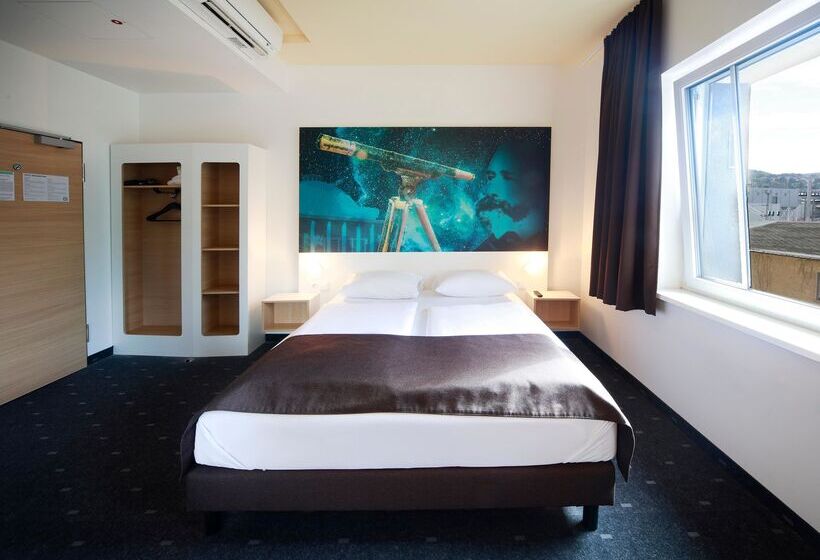 Номер Стандарт, B&b Hotel Jena