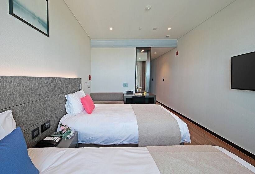 اتاق لوکس با چشم‌انداز دریا, Airsky Hotel Incheon