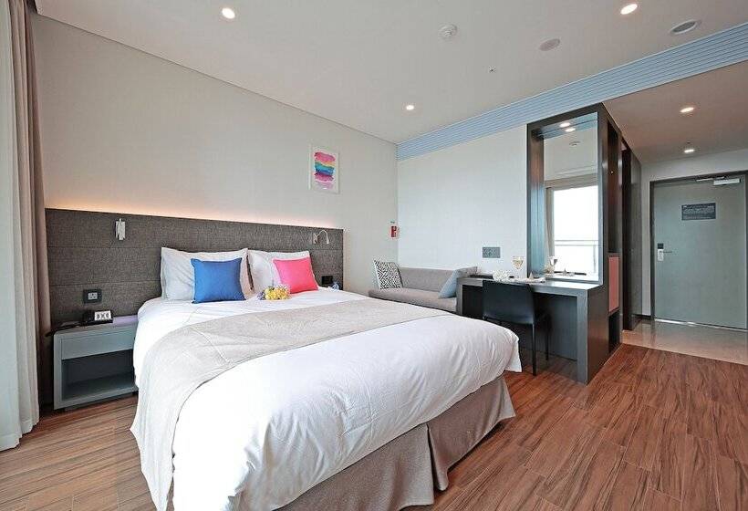 اتاق پرمیوم با چشم‌انداز دریا, Airsky Hotel Incheon