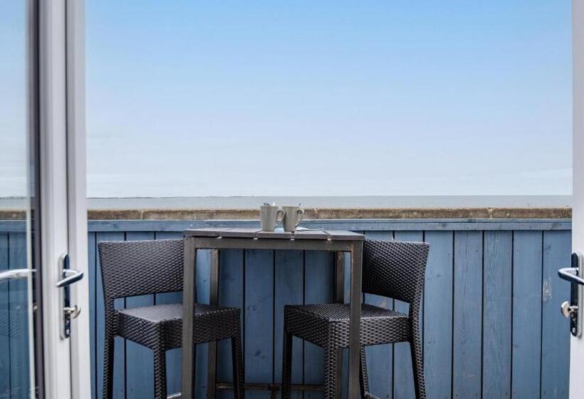 스탠다드 발코니 룸, The Bamburgh Castle Inn   The Inn Collection Group