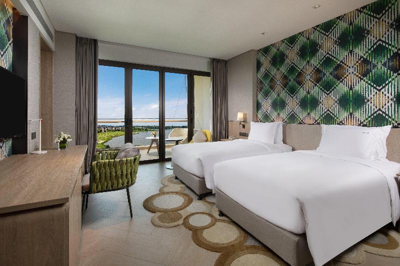 Номер Премиум, Holiday Inn Resort Qionghai Guantang, An Ihg