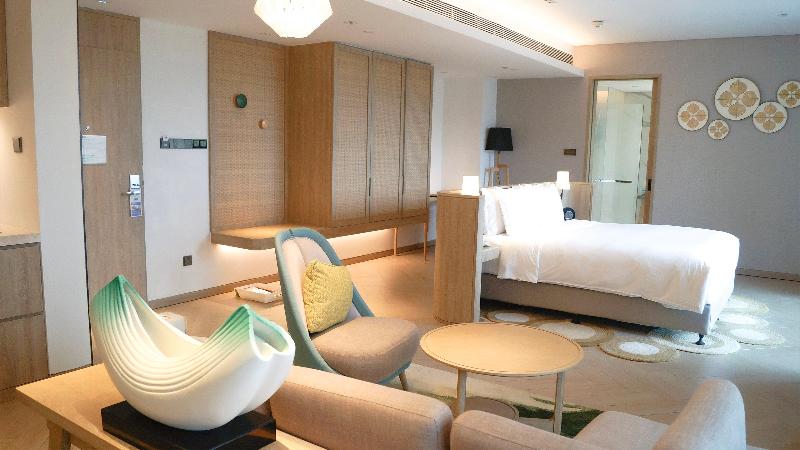 Номер Премиум, Holiday Inn Resort Qionghai Guantang, An Ihg