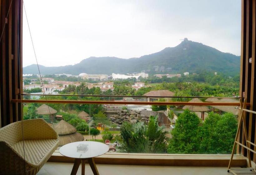 Premium room w/ mountain view, Holiday Inn Resort Qionghai Guantang, An Ihg