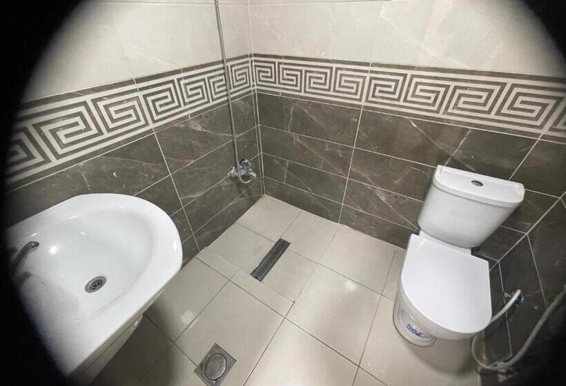 اتاق استاندارد سه نفره, Al Deyafa