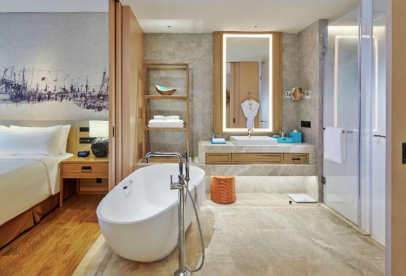 Номер Deluxe Кровать Кинг, Doubletree By Hilton Shanwei