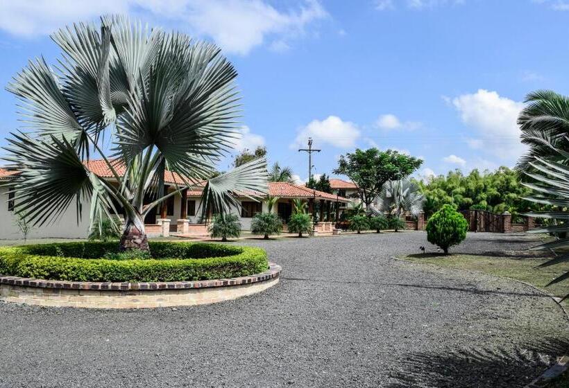 سوییت خانوادگی, La Victoria Hotel Campestre